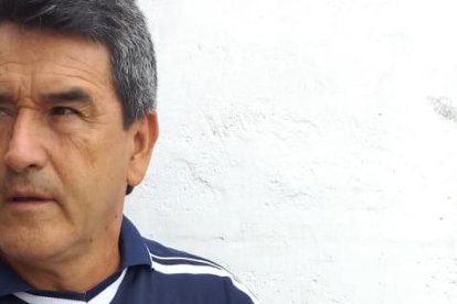 Eduardo Granda le aconseja a Jefferson a mantener un perfil bajo en asuntos de romances y poner énfasis en su desempeño en la cancha