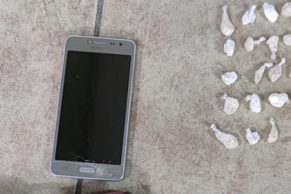 La mujer al parecer se dedicaba a expender cocaína en los sectores aledaños.