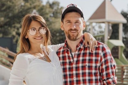 Antonella Roccuzzo y Lionel Messi una de las parejas más famosas del mundo.