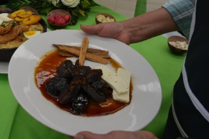 El dulce de higo, acompañado con queso, también es una delicia.