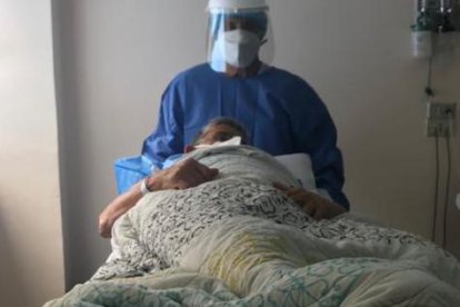 Walter Jerez recibió sus dos dosis de las vacunas anticovid. Él trabaja en el Hospital de la Policía.