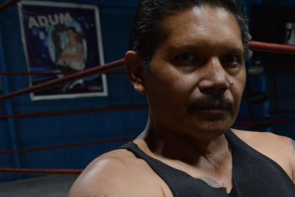 El hijo del Relámpago se hace llamar Comando sobre el cuadrilátero. Se puso ese nombre por el patriotismo que generó la guerra del Cenepa en los noventa.