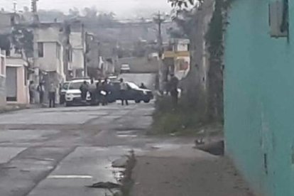 En la calle Pucará, en San Antonio, unos tipos detonaron un arma para robarle a un hombre.