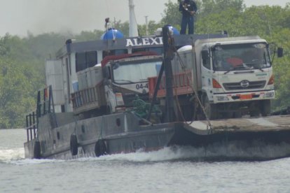 Empresas que transportan la pesca por este sector utilizan seguridad privada durante el trayecto.