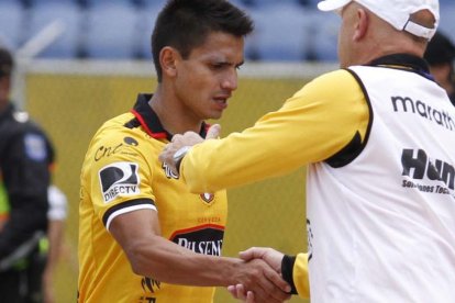 El volante militó en 2014 con Barcelona, club con el que obtuvo el vicecampeonato nacional.