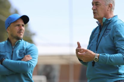 Argentina sería la mejor sede para la Tri por el conocimiento que tiene de su país natal el seleccionador Gustavo Alfaro.