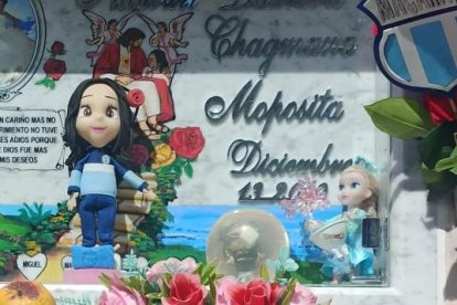 Es la tumba de la menor fallecida.
