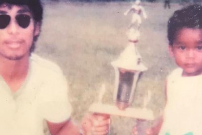 Alonso y Fidel Martínez cuando Alegría y Atrevimiento era un niño.