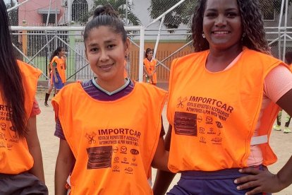 Leslie Piloso, Geomara Bravo y Beatriz Nazareno, las madres de familia.