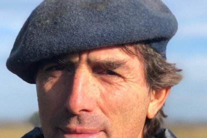 Guillermo Almada trabajo en Ecuador en Barcelona y ahora dirige al Santos de México.