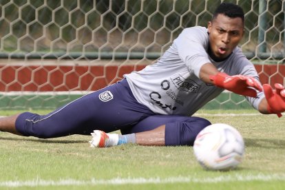 Pedro Ortiz atajó en las primeras dos jornadas de la Copa América.