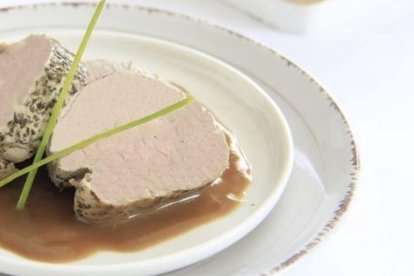 La salsa de higo y café es una excelente opción para acompañar el cerdo.