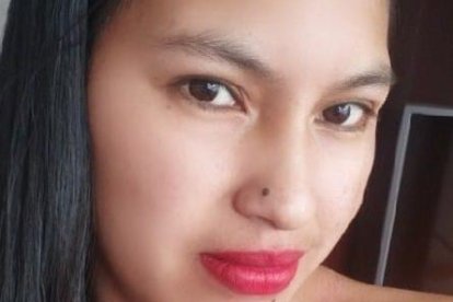 La joven estaba casada y era madre de familia.