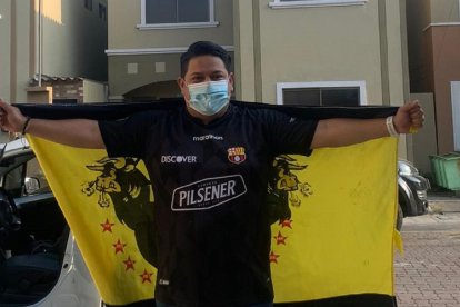 Volvió a salir Juan Balladares de su casa a ver a su Barcelona.