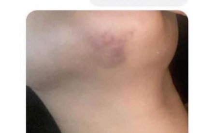 Estas son las imágenes que circulan en redes, en las que se lee una supuesta agresión del fiscal Izquierdo.