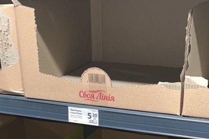 Las perchas de algunos supermercados empiezan a quedar vacías.