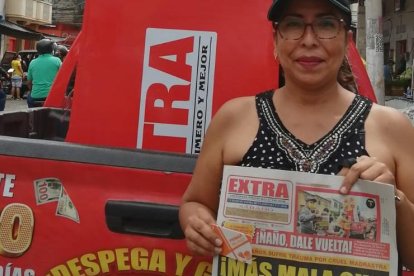 Jenny Ortiz no podía con tanta felicidad. Ella se llevó una orden para tanquear su carro.