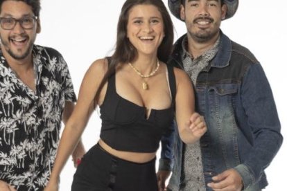 Felipe Crespo, Elba González y Diego Muntinho, actores de ‘Hackeados’.