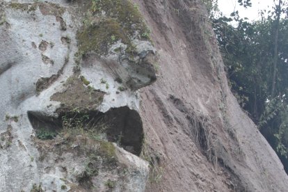 La cara del diablo, que esta ubicada en el kilómetro 50 de la vía Alóag - Santo Domingo.
