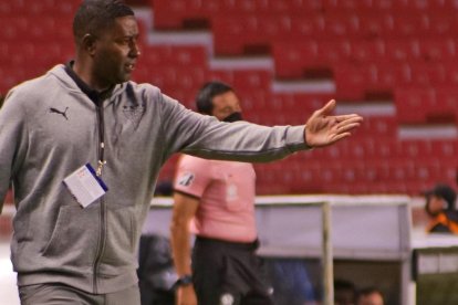 Edison Méndez que dirige a Liga de Quito, dice que también es hincha de este equipo.