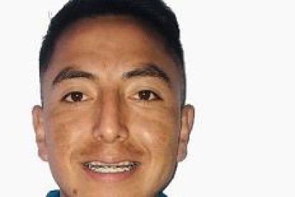 Brayan Maiza, es el entrenador de El Nacional femenino.