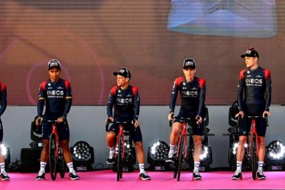 Carapaz contará con un equipo fuerte, que lo conoce muy bien, para encarar el Giro.