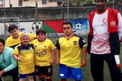 La selección de Ecuador entrena en Santo Domingo de los Tsáchilas con su entrenador Andrés Minda.