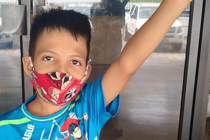 Yandri es otro ganador de nuestro concurso. Él se llevó $ 30 en una orden de compras de útiles escolares.