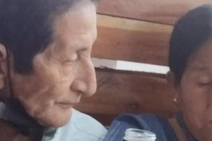 Doña Indaura y su amado. No hay día que ella no lo busque en Manabí.