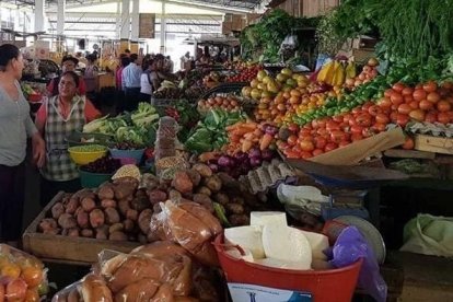 En el mercado babahoyense la comercialización de alimentos, era relativamente normal.