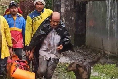 Tras varias horas rescataron a la señora que murió atrapada por el lodazal.