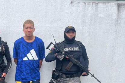 Ariel José Erazo, alias ‘Sin Picha’, fue detenido el 25 de junio por tenencia y porte de un arma de fuego. Es considerado el ‘terror’ de este cantón.