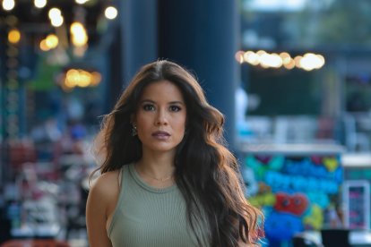 Priscilla Negrón se declara enamorada de la actuación y de su novio Gustavo, con quien cumplirá un año de relación.