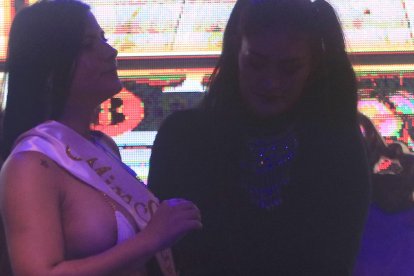 Los premios eran 700 dólares al primer lugar, 500 al segundo y 300 al tercero.