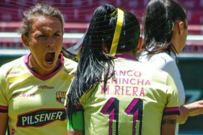 Monsalve y Riera, las chicas del gol de Barcelona.