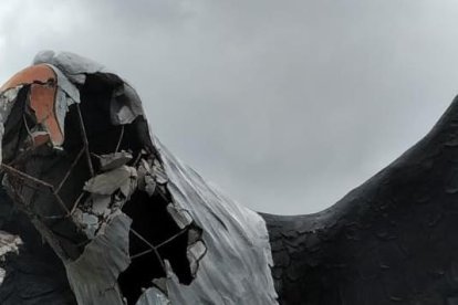 En el mes de marzo también destruyeron el monumento.