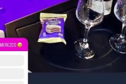 Luis Segovia celebró en un jacuzzi.