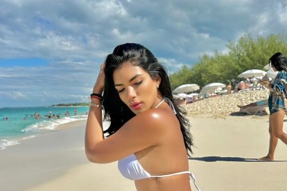 Conny  Garcés es ingeniera  comercial y dueña de una tienda de ropa.