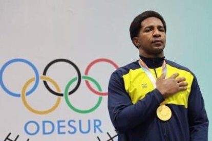 Julio César Castillo también alcanzó la presea dorada en boxeo.