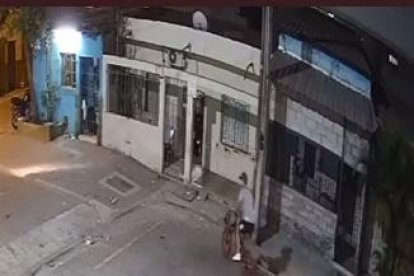 Momento en que los sicarios 'viraron' a la víctima.