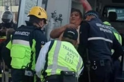 Los trabajadores heridos fueron llevados a casas de salud.