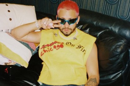 Mora lanza nuevo álbum y comparte su 'Paraíso'