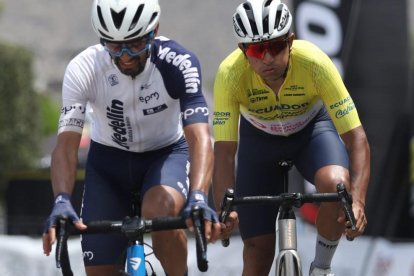 Robinson Chalapud (d) mantuvo el liderato de la competencia.