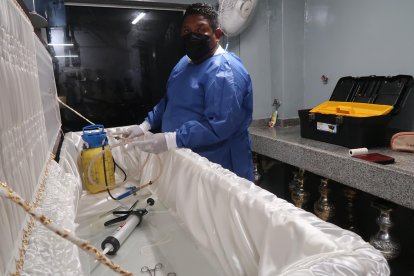 Los casos que más lo impactan son de bebés, niños y niñas.