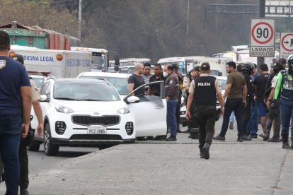 El ataque se produjo del lado izquierdo del automotor que la mujer iba conduciendo.