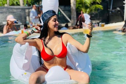 Le gustaba ir mucho de farra y conciertos con sus amigas