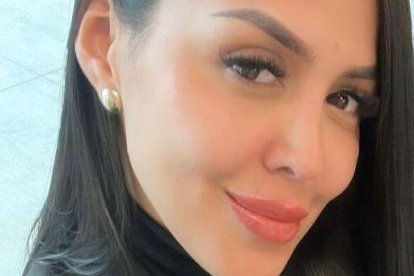 Su último viaje fue a Quito, la foto se la tomó en el Aeropuerto Internacional Mariscal Sucre