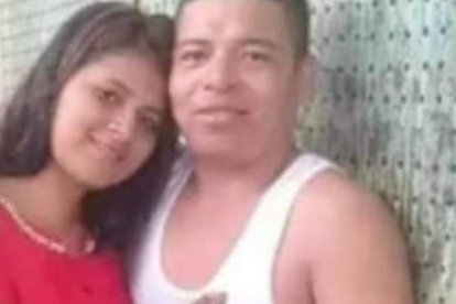 Los cuerpos de los esposos fueron retirados del Centro Forense de Manta y llevados a Chone.