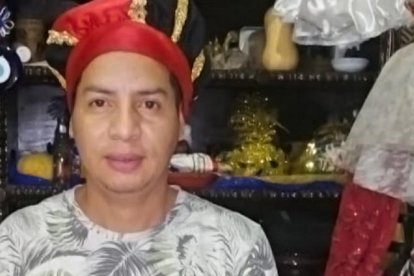 El espiritista 

y santero Carlos  Cevallos, en la lectura del tarot, vio la carta de la muerte en lo artístico y televisivo.