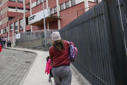 La menor continúa internada en el Hospital Baca Ortiz de Quito